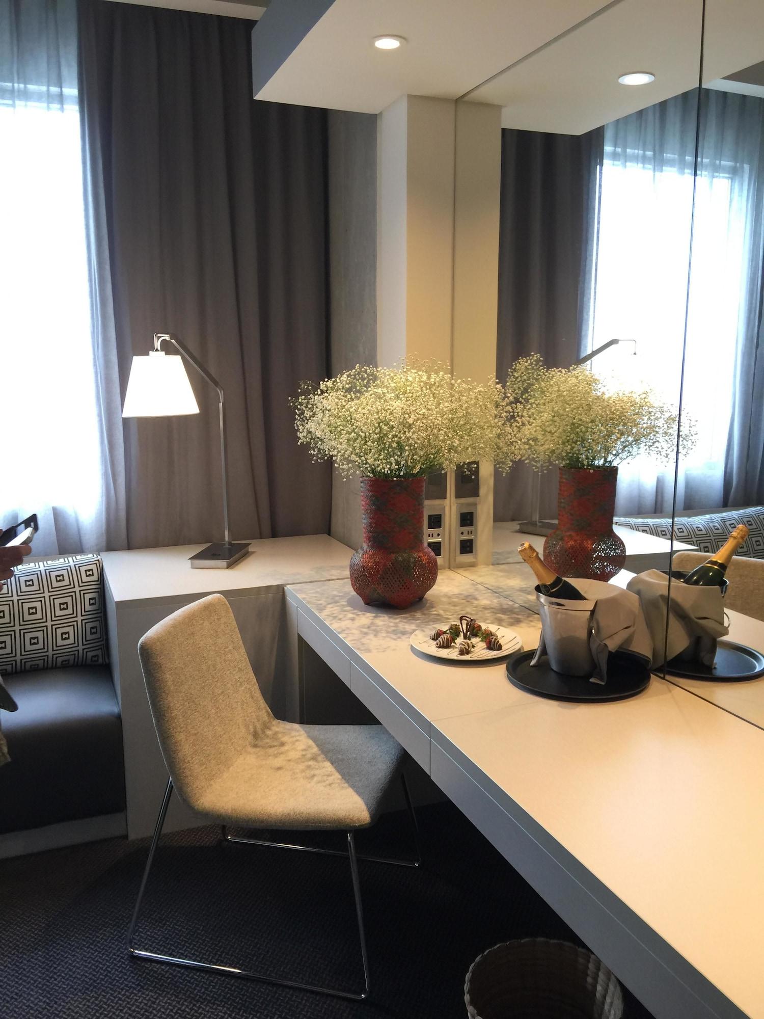 Movich Buro 51 Hotell Barranquilla  Eksteriør bilde A room at the Mandarin Oriental, Munich