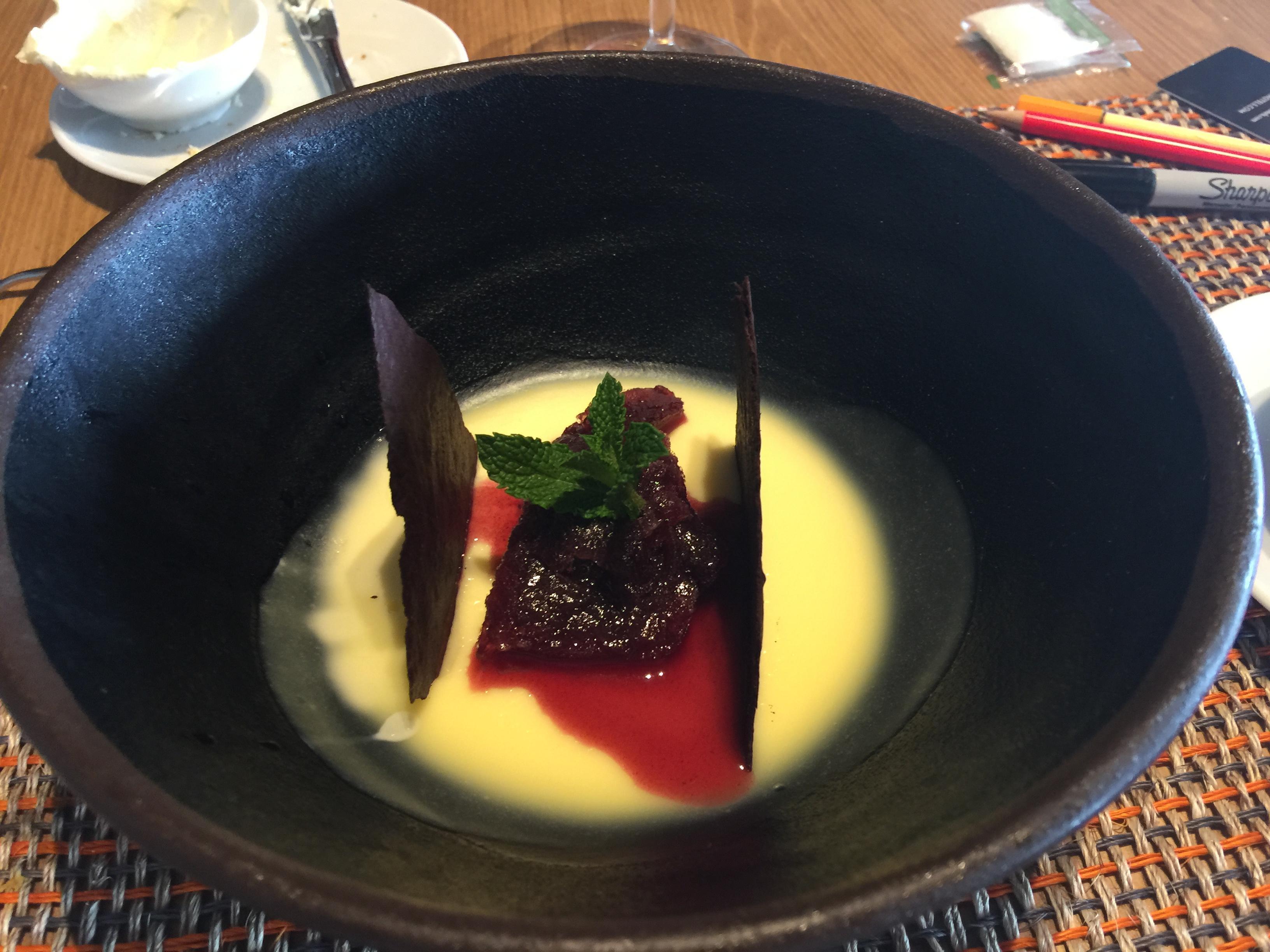 Movich Buro 51 Hotell Barranquilla  Eksteriør bilde A dessert at the restaurant