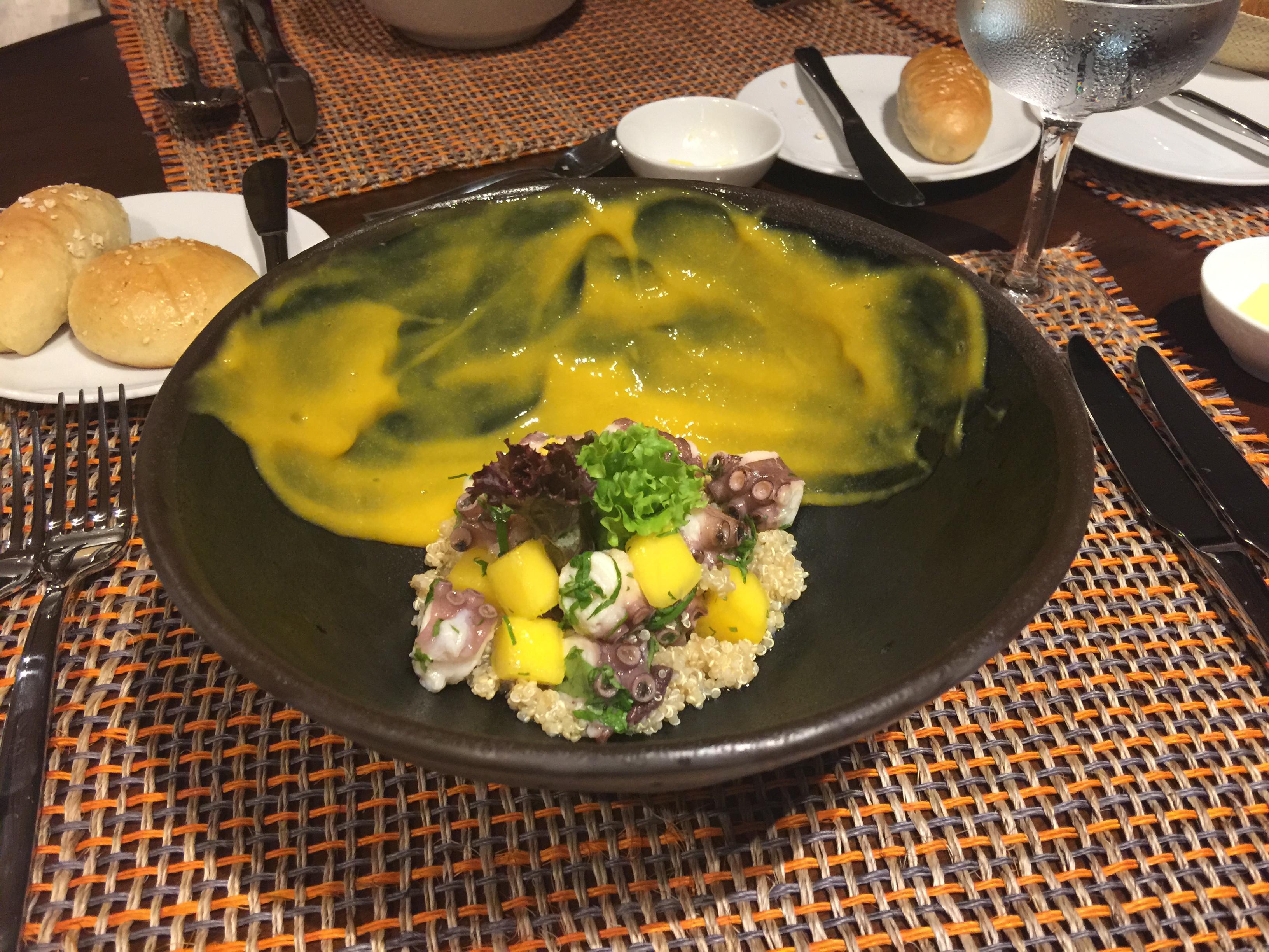 Movich Buro 51 Hotell Barranquilla  Eksteriør bilde Ceviche with mango